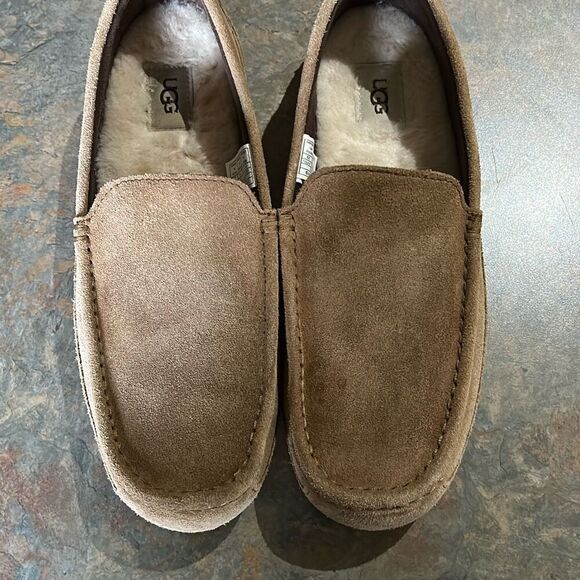 UGG Alder Men’s 11 Suede Driving Moccasin Shoe Slip On Slippers - Picture 7 of 8